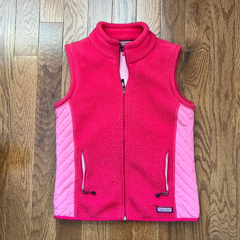 Vineyard Vines fleece vest
